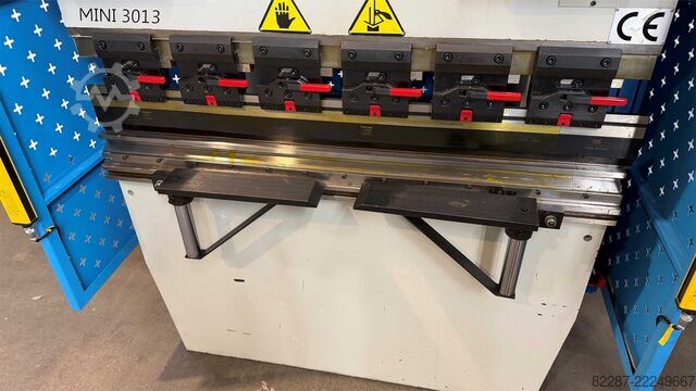 Hydraulic Pressbrake **USED Mach Zone** Mini 3013 Hydraulic Pressbrake