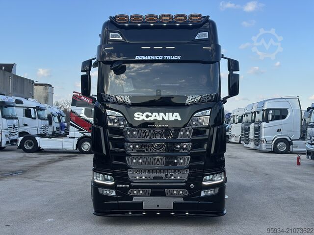 Standard tractor unit SCANIA 660 S CHROME EDITION Full-Air4+2