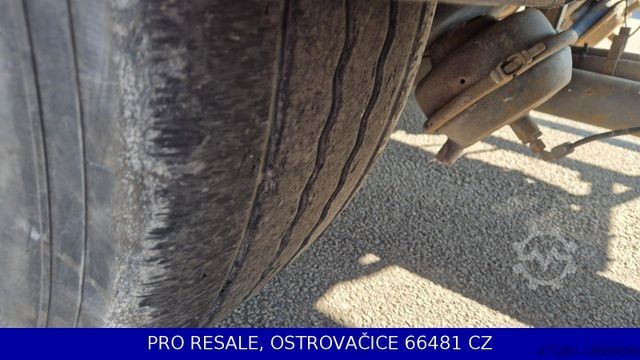 Silo semitrailer FELDBINDER EUT 40.3 SILOCISTERNA - 2 KAMMERN - 40 m3