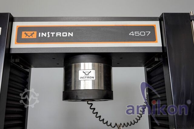Material testing machine tensile testing machine Instron 4507 Universalprüfmaschine 200 kN