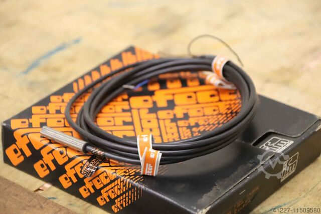 Inductive sensor proximity switch efector ITB 3001-BPOG