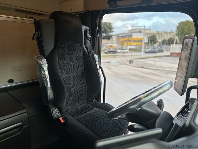 Standard tractor unit Mercedes-Benz Actros 1851