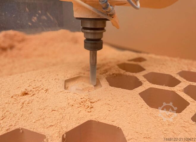 Bearbeitungszentrum TYC FVP 50 CNC