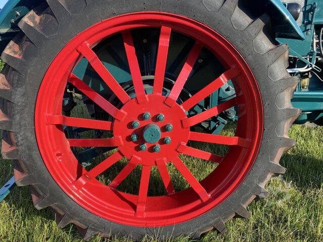 Tractor Hanomag R 22 Hebe- Zapfwelle- Korn-Rad, Uzw.