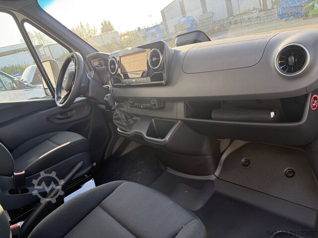 MULTITEL MJE250 auf Mercedes Benz Sprinter Multitel MJE250