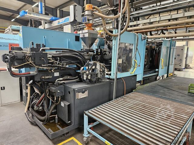 Injection molding machine DEMAG ergotech 200/560-840/120v multi