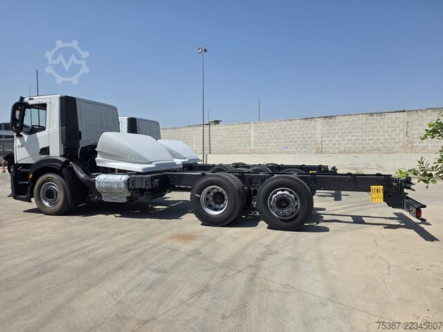 Truck chassis IVECO 280X50