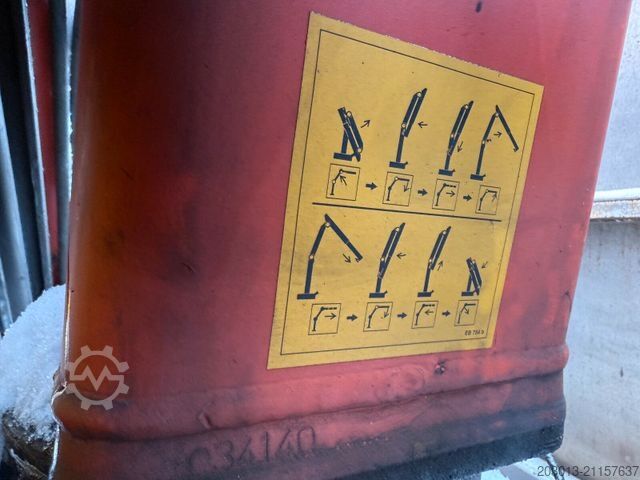 Dreiseitenkipper LKW IVECO Stralis AT260T44 6x4 Kipper Kran Pakfinger 16052