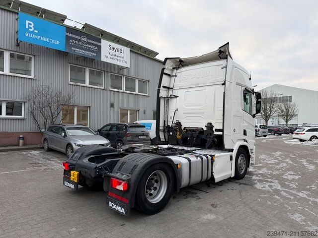 Standard SZM SCANIA R520 V8 2x Tank Retarder ACC Leder