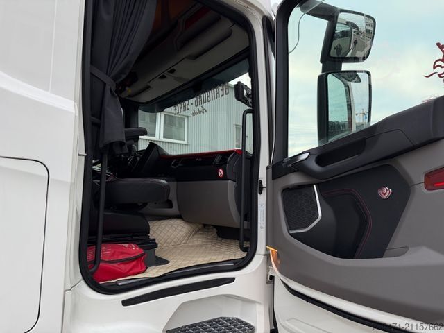 Standard SZM SCANIA R520 V8 2x Tank Retarder ACC Leder