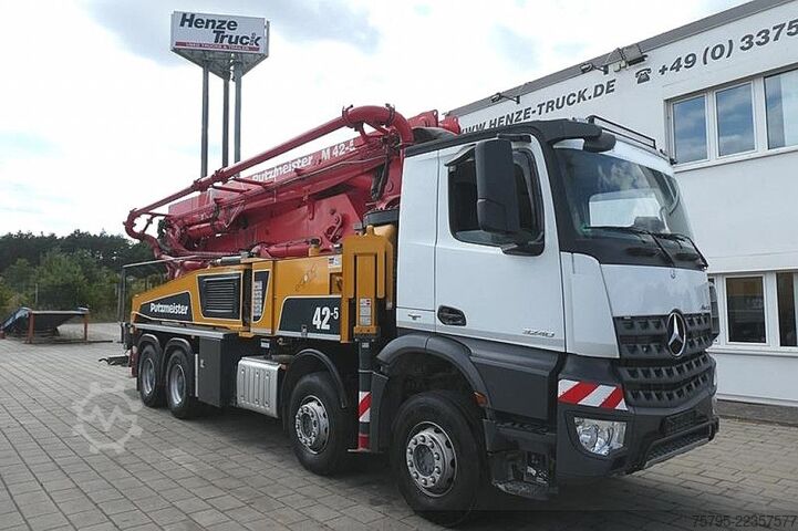 Betonpumpen-LKW MERCEDES-BENZ Arocs 3540 8x4 Betonpumpe Putzmeister BSF 42.5 1