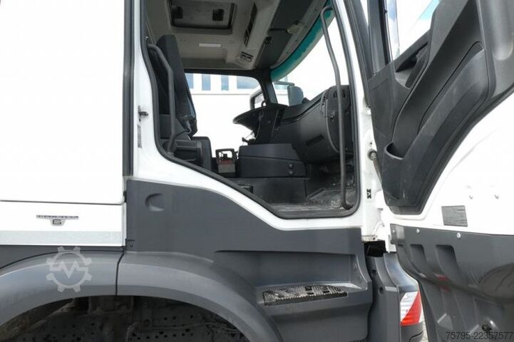 Betonpumpen-LKW MERCEDES-BENZ Arocs 3540 8x4 Betonpumpe Putzmeister BSF 42.5 1