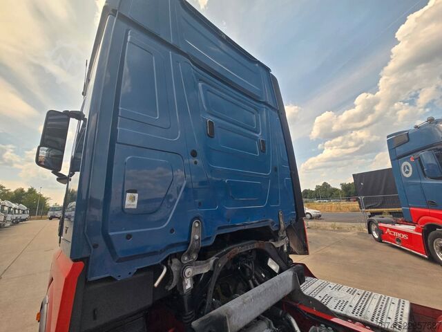 Standard SZM MERCEDES-BENZ ACTROS 1845 * ACC * RETARDER * 2X TANK *