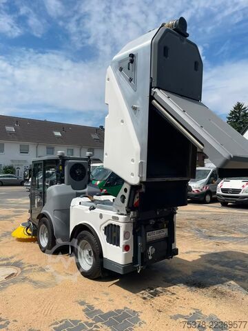 Public utility vehicle Hako Hako Citymaster 1650 4x4 Kehrm. Service