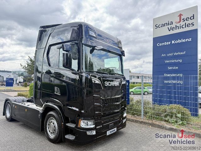 Standard SZM Scania S 590 - V8 - HIGHLINE - 2x TANKs - ACC - LEDER