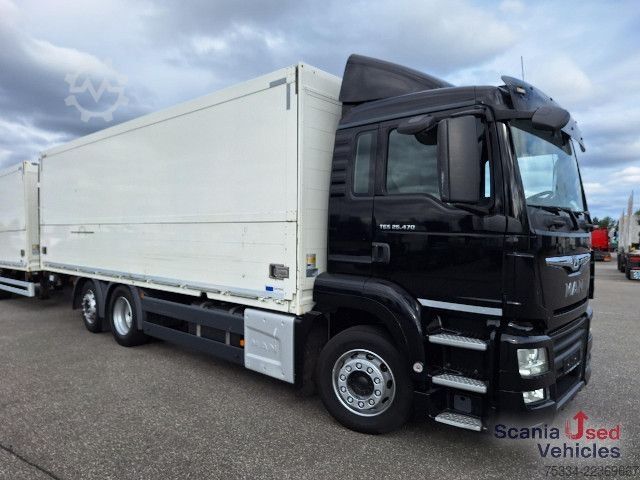LKW mit Getränkeaufbau MAN TGS 26.470 mit Orten Getränkeaufbau