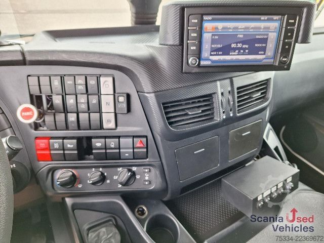 Gefahrgut LKW IVECO AT 440T ADR FL Hydraulik Tank