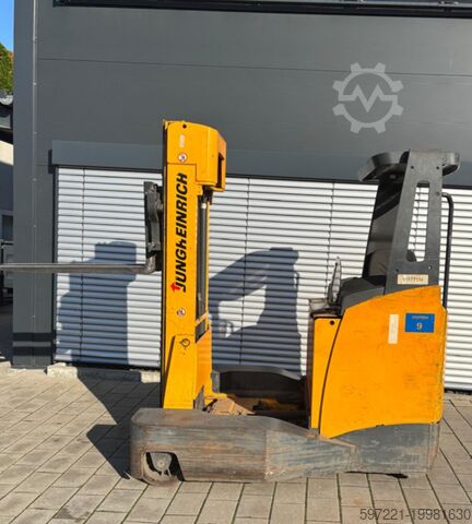 Vierwege-Schubmaststapler Jungheinrich ETV-Q25