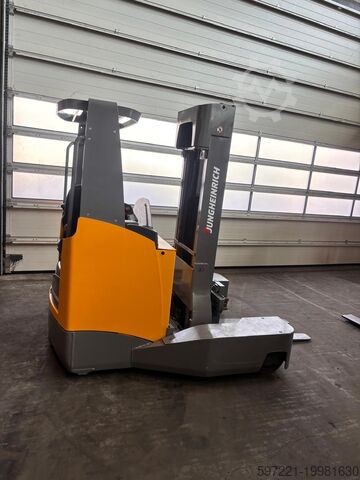 Four-way reachtrucks Jungheinrich ETV-Q25