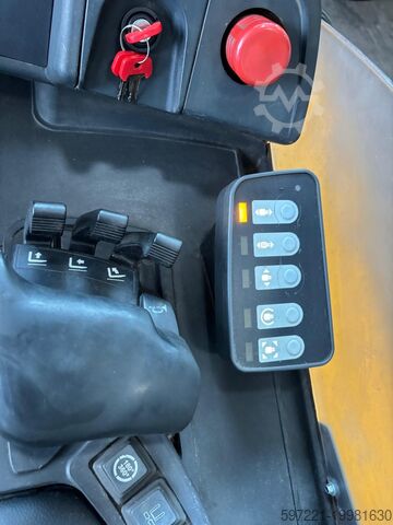 Four-way reachtrucks Jungheinrich ETV-Q25