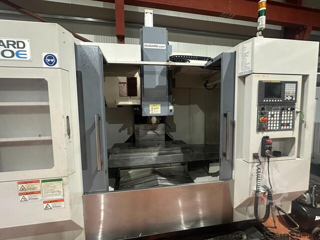 Vertikales Bearbeitungszentrum Dugard 1000E