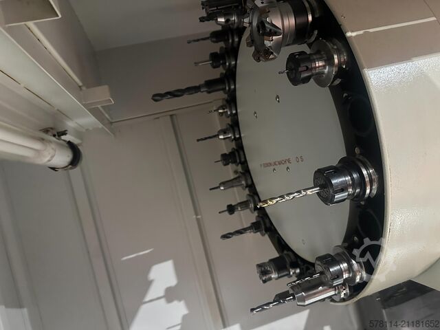 Vertikales Bearbeitungszentrum Dugard 1000E