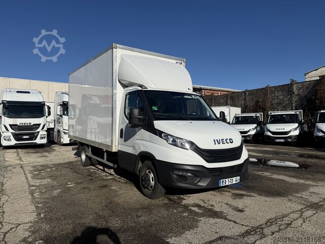 Transporter mit Koffer Iveco daily 35-160