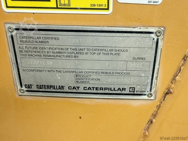 Dump truck Caterpillar 775D