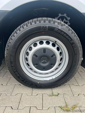 High top van MERCEDES-BENZ Sprinter 315 9G-TR HOCH+LANG KLIMA 3-SITZ KAMERA