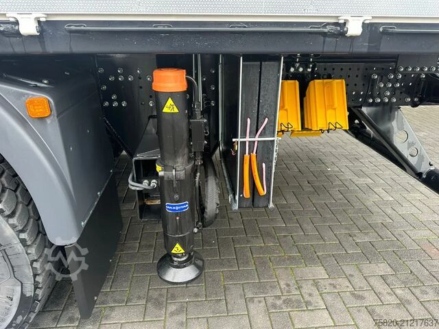 Crane truck MAN TGS 35.470 8X4 HMF 4020-K6 + FJ 600 K4  KRAAN/K...