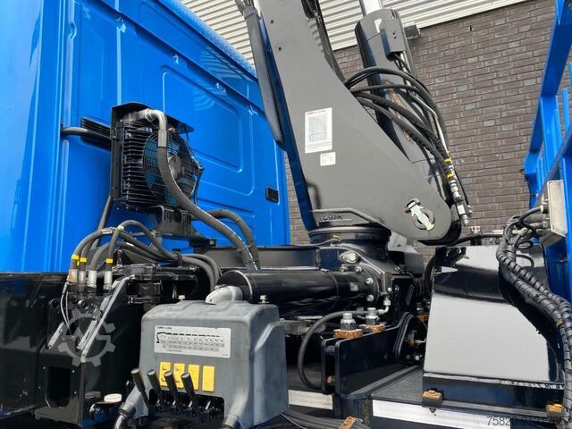 Crane truck Scania R560 V8 8X2 TREKKER/BAKWAGEN + HIAB 477E-8 HIPR...