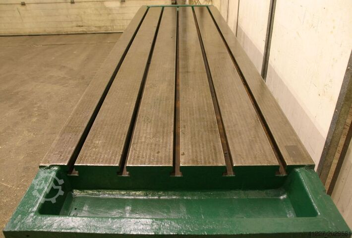 Clamping plate with T-slot unbekannt 945/2990/H870 mm