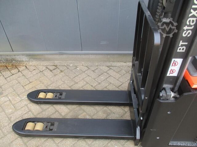 Hochhubwagen BT SWE 200D