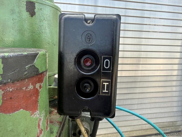 Hydraulic press MÜLLER TCE 2.1.1