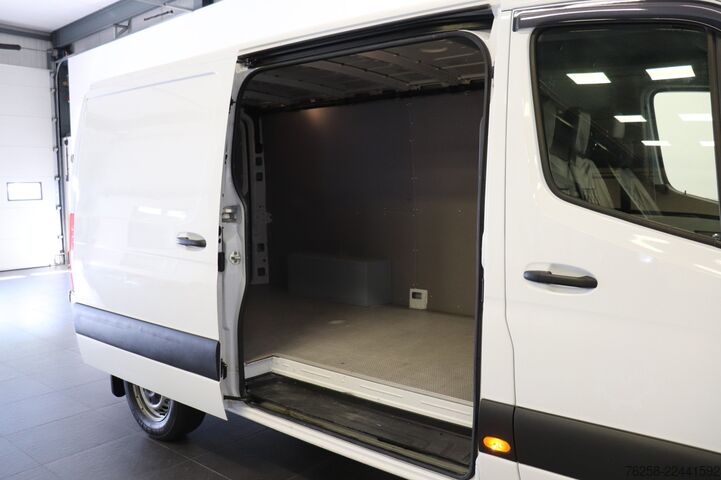 Delivery van Mercedes-Benz Sprinter 317 1.9 CDI L2H1 EURO 6 - Airco - Navi...