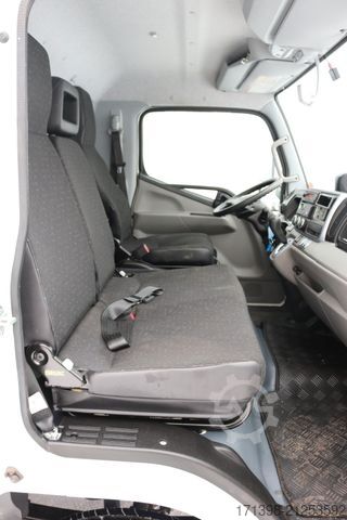 Curtain sider van FUSO 7C18 Prits./Plane + LBW + Klima EURO6e nur 52tkm
