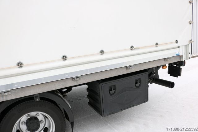 Curtain sider van FUSO 7C18 Prits./Plane + LBW + Klima EURO6e nur 52tkm
