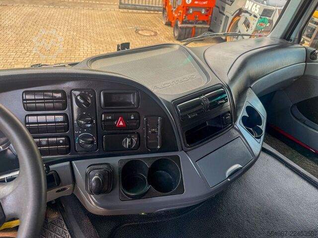 Standard tractor unit MERCEDES-BENZ Actros 3351 MP3 V8 Kipphydr.