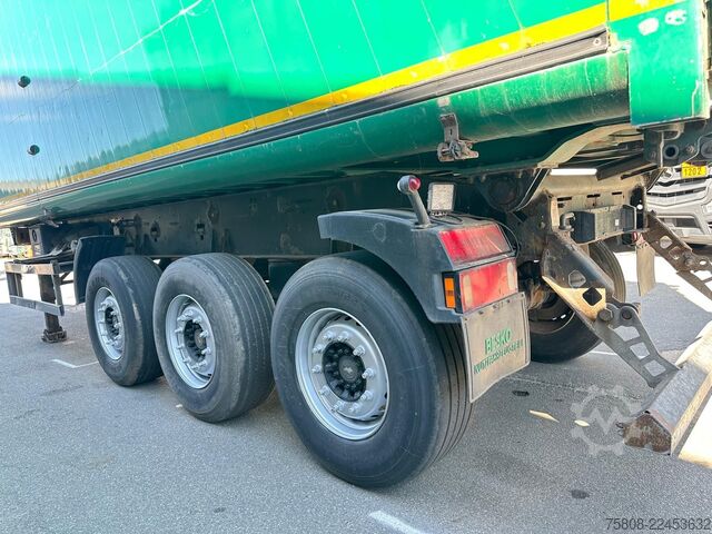 Tipper semitrailer SCHMITZ CARGOBULL SKI 24 SL 9.6 Alu Liftachse 50m³3xvorhanden