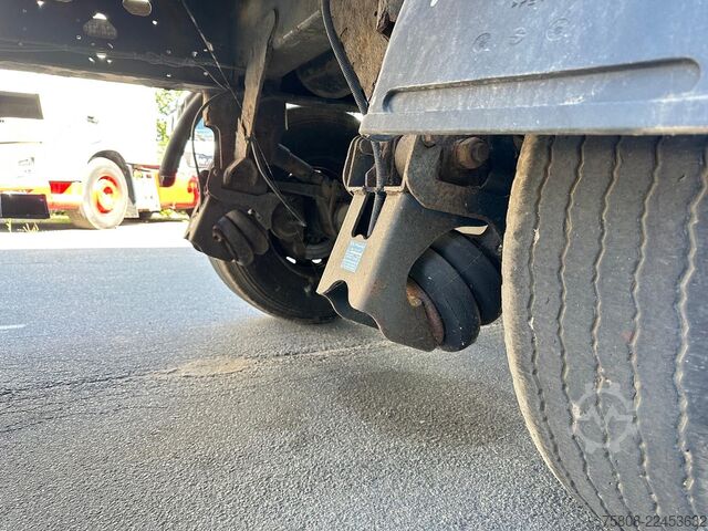 Tipper semitrailer SCHMITZ CARGOBULL SKI 24 SL 9.6 Alu Liftachse 50m³3xvorhanden