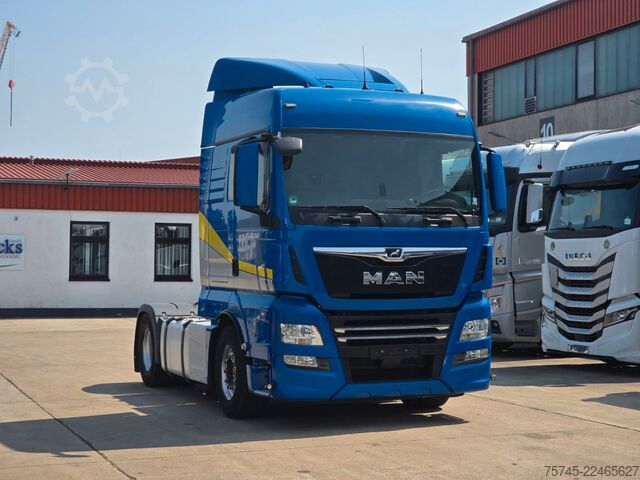 Standard tractor unit MAN TGX 18.510 *ACC*2X TANK * RETARDER*1.HAND