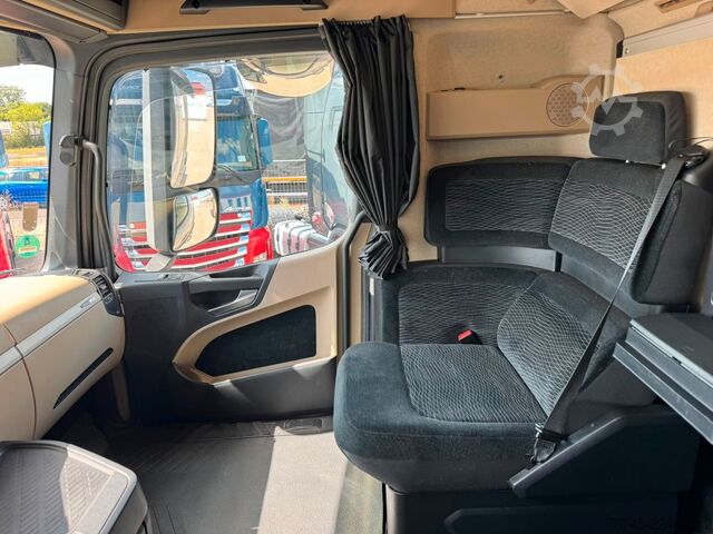 Standard tractor unit MERCEDES-BENZ ACTROS 1846 * ADR * RETARDER * STANDKLIMA * ACC