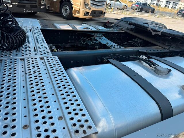 Standard tractor unit MERCEDES-BENZ ACTROS 1846 * ADR * RETARDER * STANDKLIMA * ACC