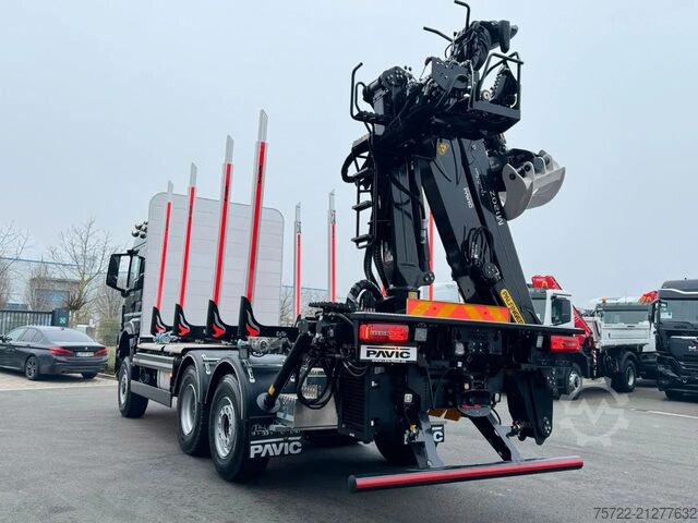 Timber transporter MAN TGS 26.520 6x4-4 BL Schemel Epsilon Kran