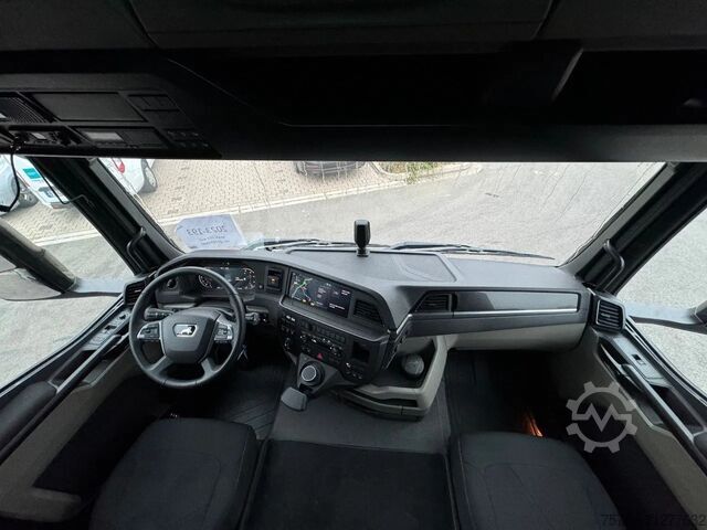 Holztransporter MAN TGS 26.520 6x4-4 BL Schemel Epsilon Kran