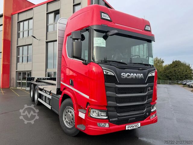 Holztransporter Scania R590 6x4 Kurzholz Kran und Schemel nach Wahl