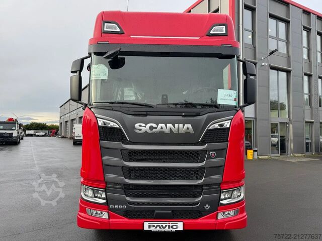 Holztransporter Scania R590 6x4 Kurzholz Kran und Schemel nach Wahl