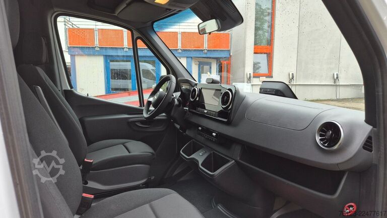 Minibus MERCEDES-BENZ Sprinter Lord Light 22 Sitzer Lagerfahrzeug Akti