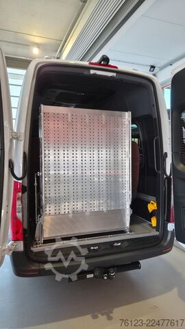 Minibus MERCEDES-BENZ Sprinter Lord Light 22 Sitzer Lagerfahrzeug Akti