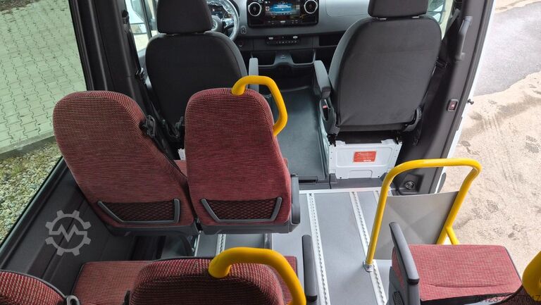Minibus MERCEDES-BENZ Sprinter Lord Light 22 Sitzer Lagerfahrzeug Akti